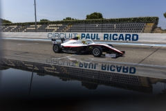 LE CASTELLET RD 04